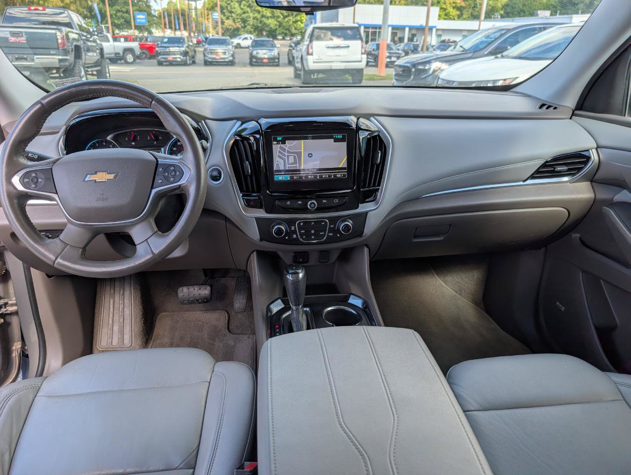 Used 2018 Chevrolet Traverse LT FWD image 38