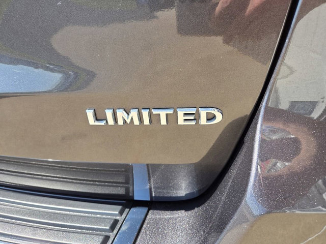 Used 2020 Jeep Grand Cherokee Limited w/ Premium Lighting Group AWD/4WD image 36