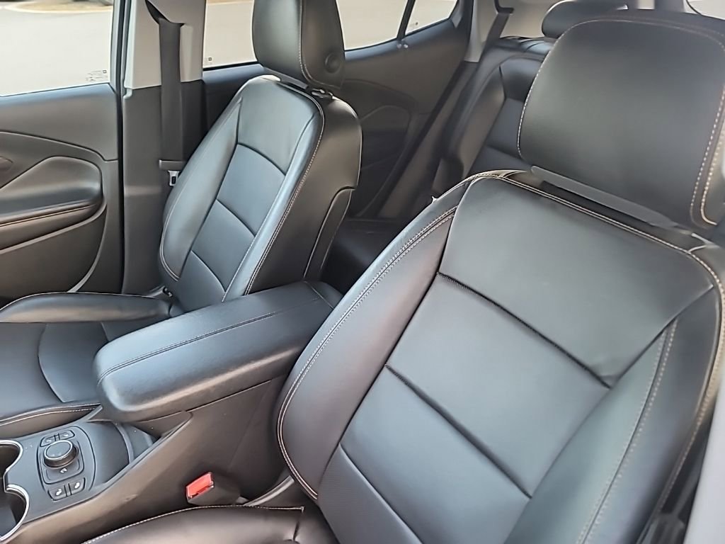 Used 2019 GMC Terrain SLT w/ Preferred Package image 7