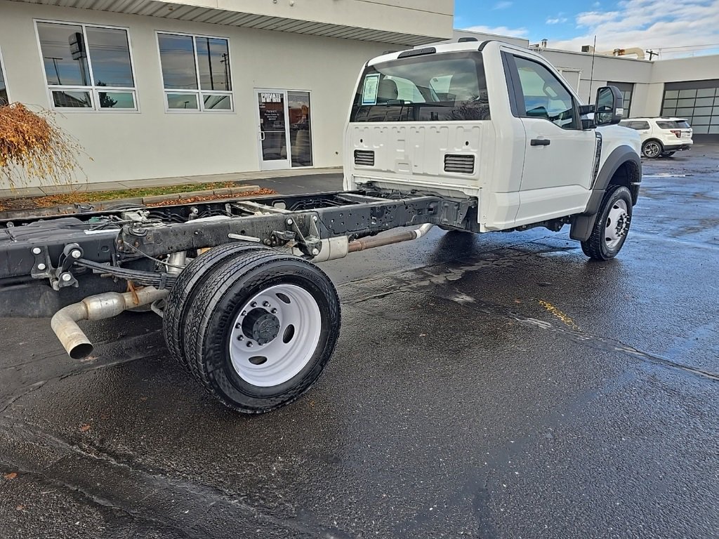 Used 2024 Ford F550 2WD Regular Cab Super Duty image 3