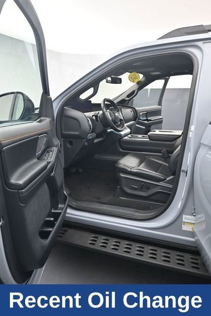 Used 2025 Ford Expedition Tremor AWD/4WD image 18