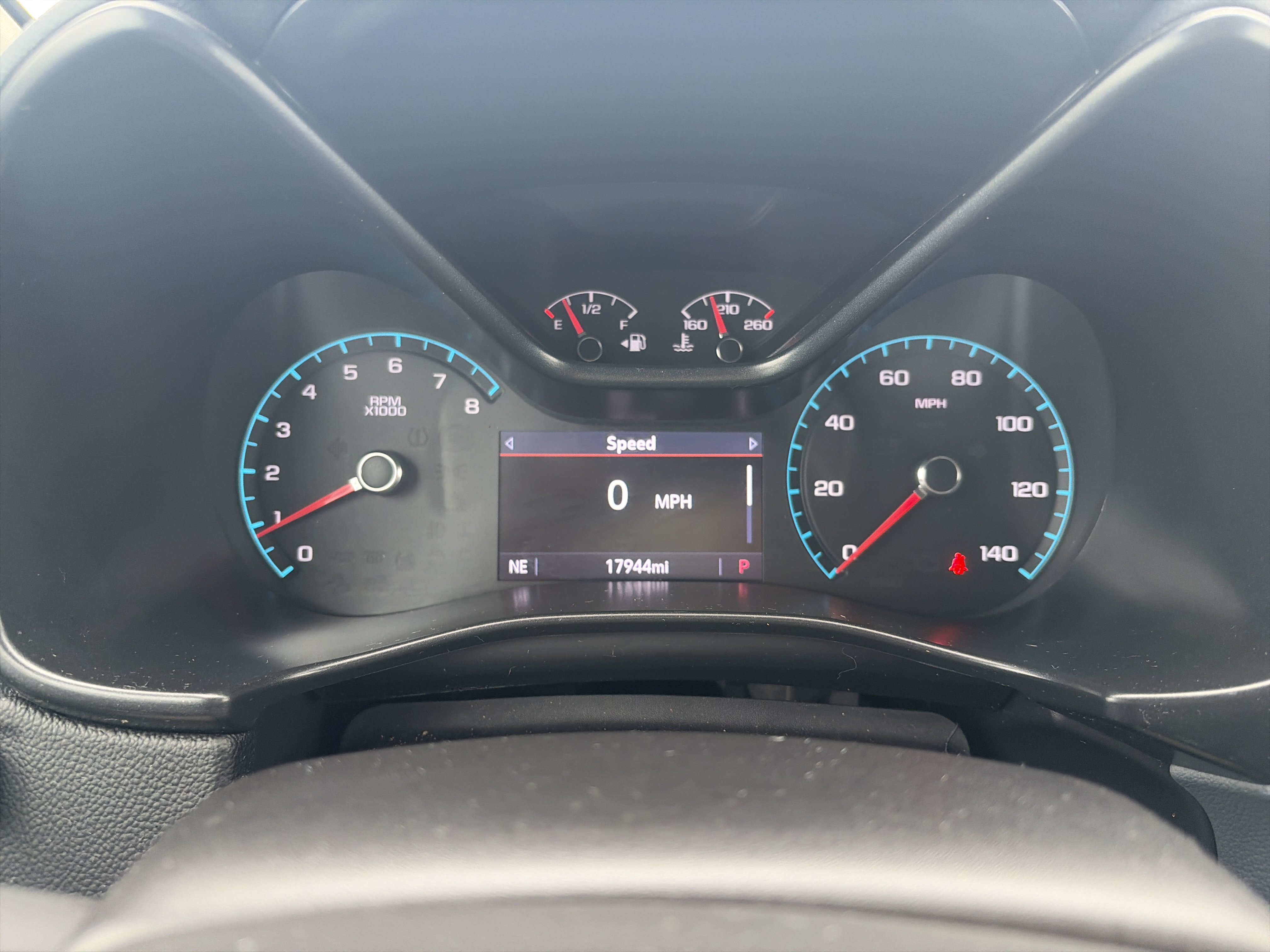 Used 2021 Chevrolet Colorado Z71 AWD/4WD image 12