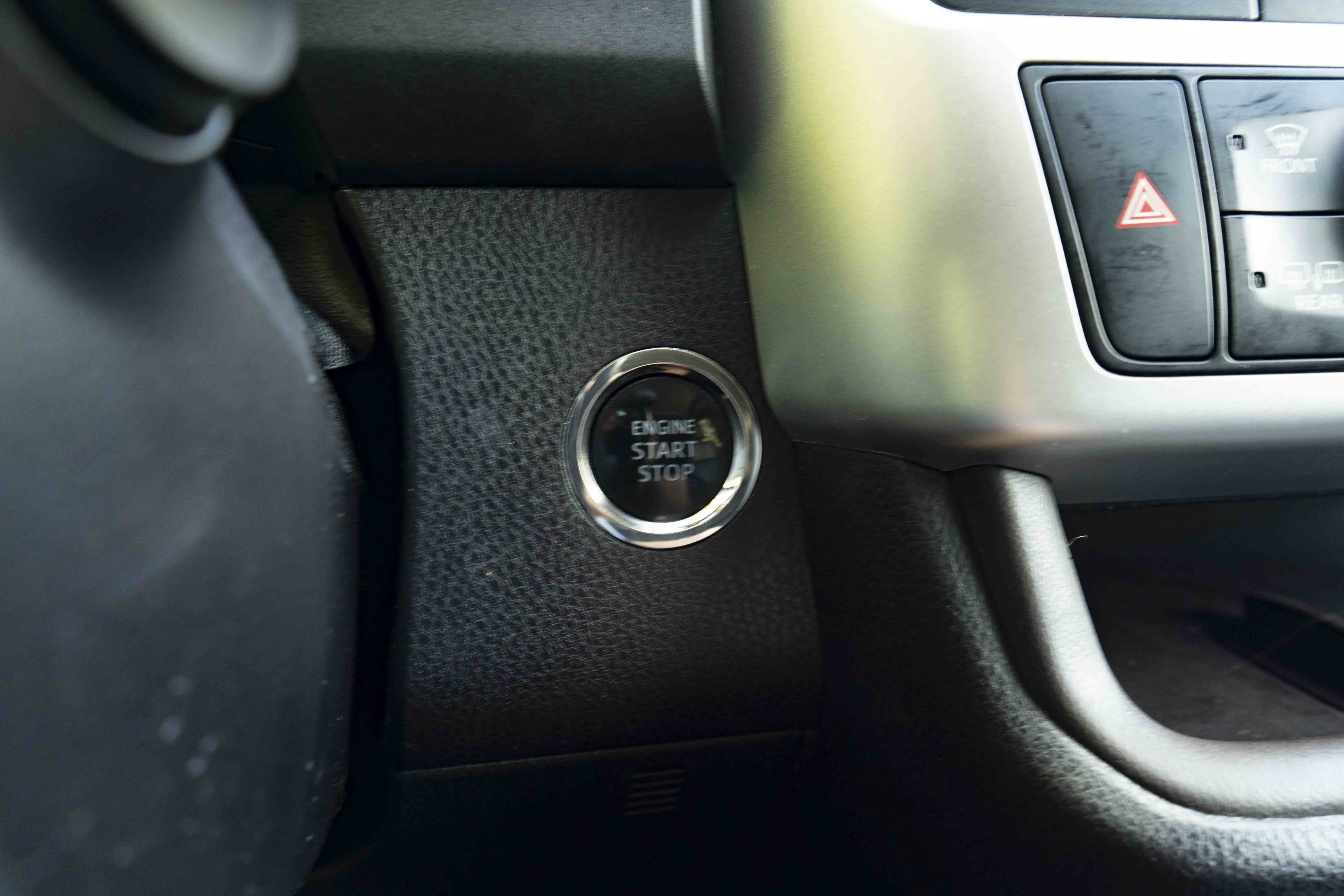 Used 2016 Toyota Highlander Limited FWD image 32