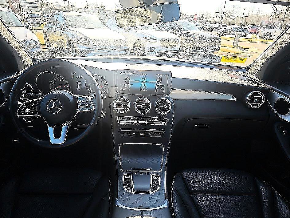 Used 2022 Mercedes-Benz GLC 300 image 29