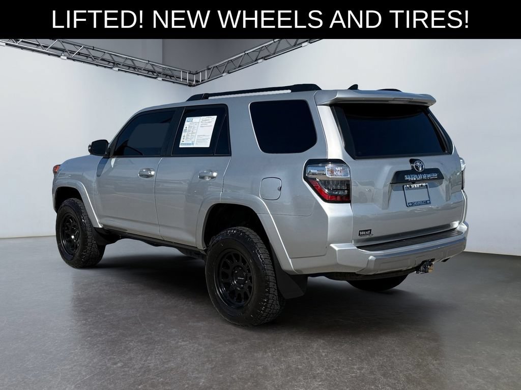 Used 2023 Toyota 4Runner TRD Off-Road Premium AWD/4WD image 5