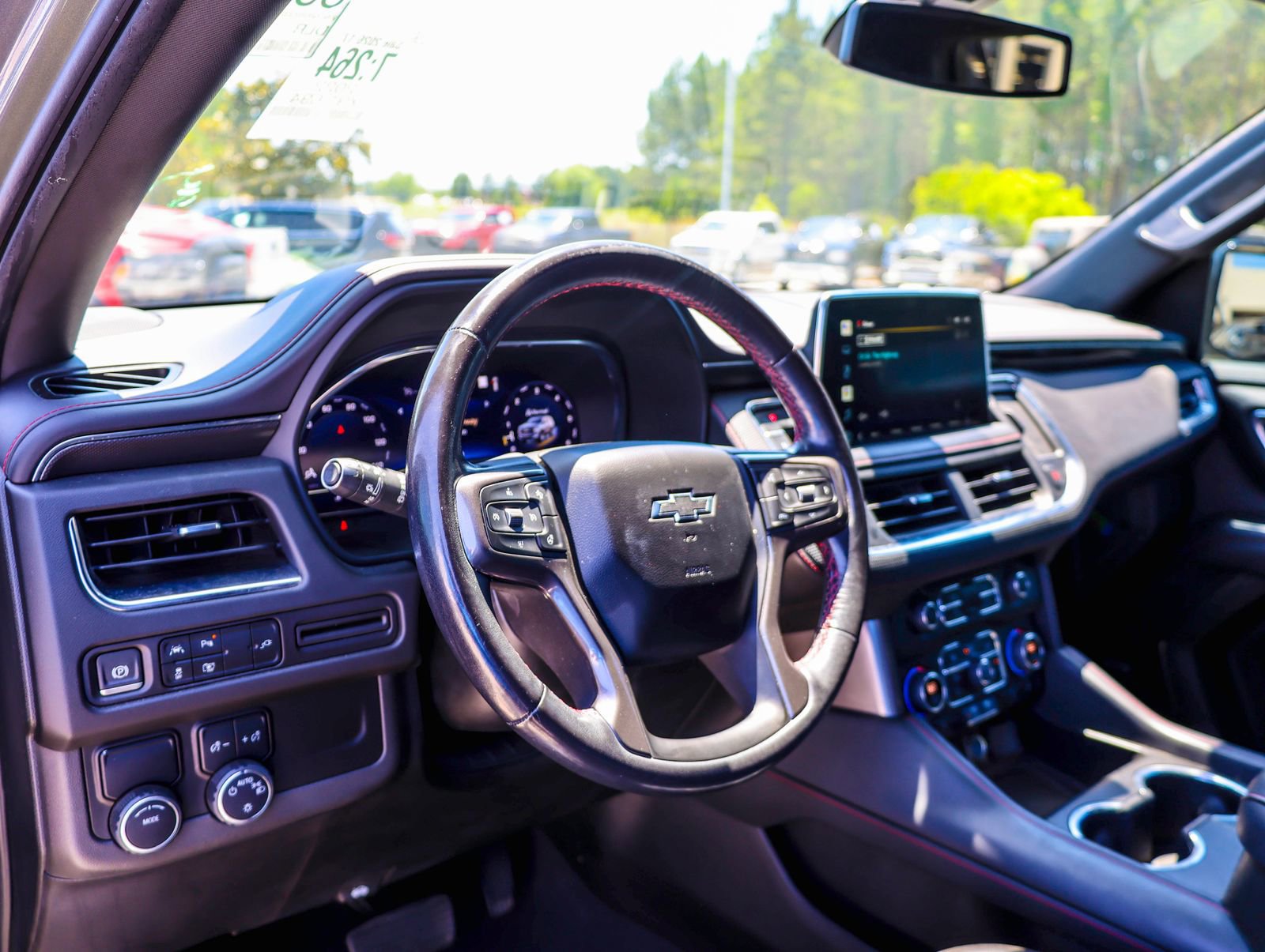 Used 2022 Chevrolet Tahoe RST w/ Luxury Package RWD image 15