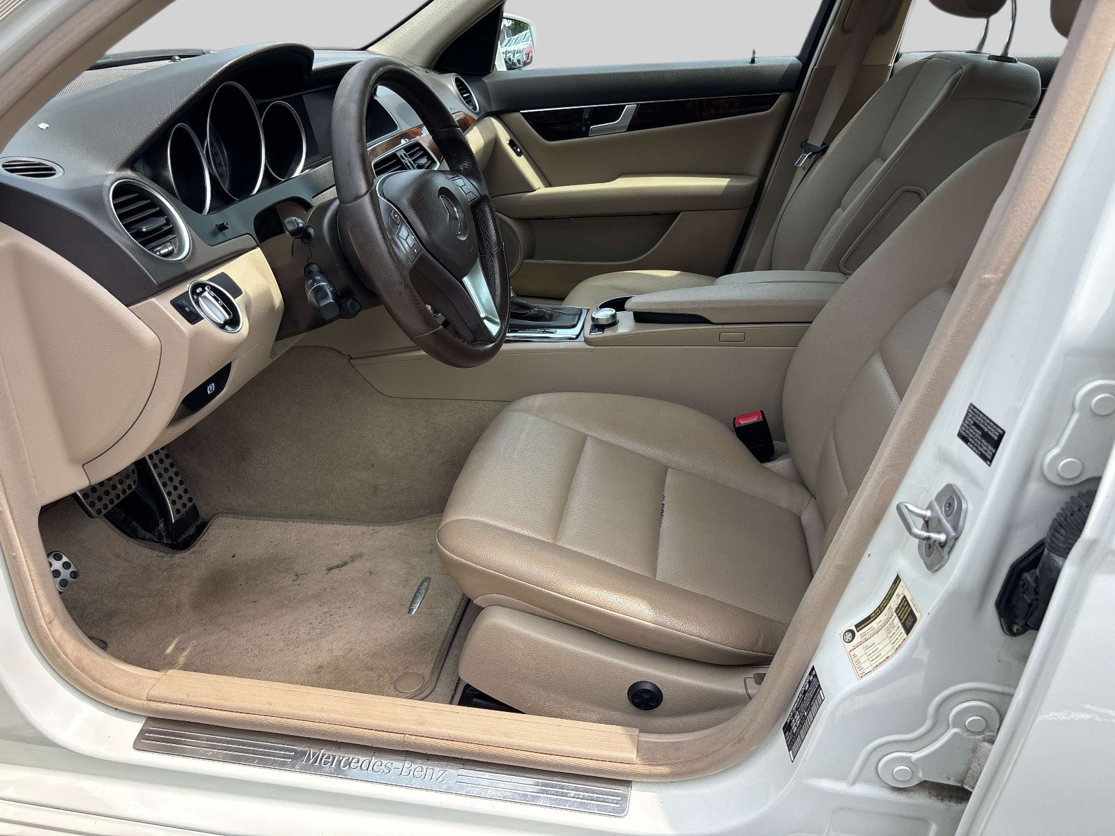 Used 2012 Mercedes-Benz C 300 4MATIC Sedan image 9