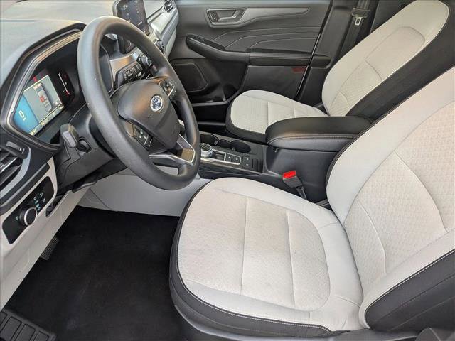 Used 2025 Ford Escape Active AWD/4WD image 15
