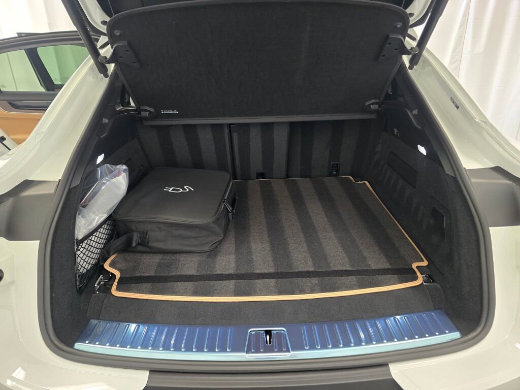 New 2025 Porsche Cayenne E-Hybrid Coupe image 13