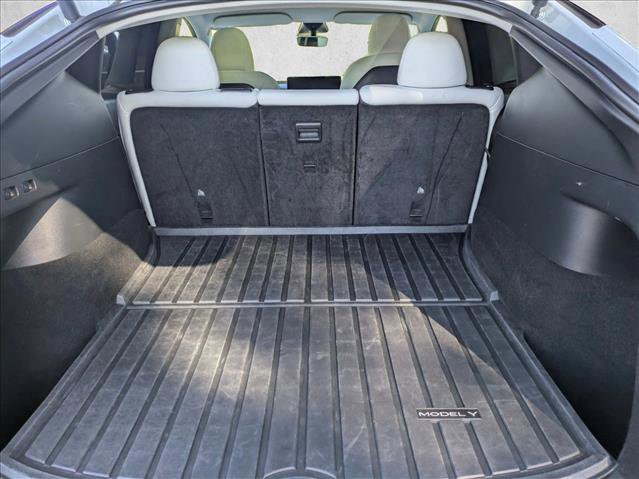 Used 2022 Tesla Model Y Performance image 6