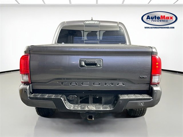 Used 2018 Toyota Tacoma TRD Sport image 7