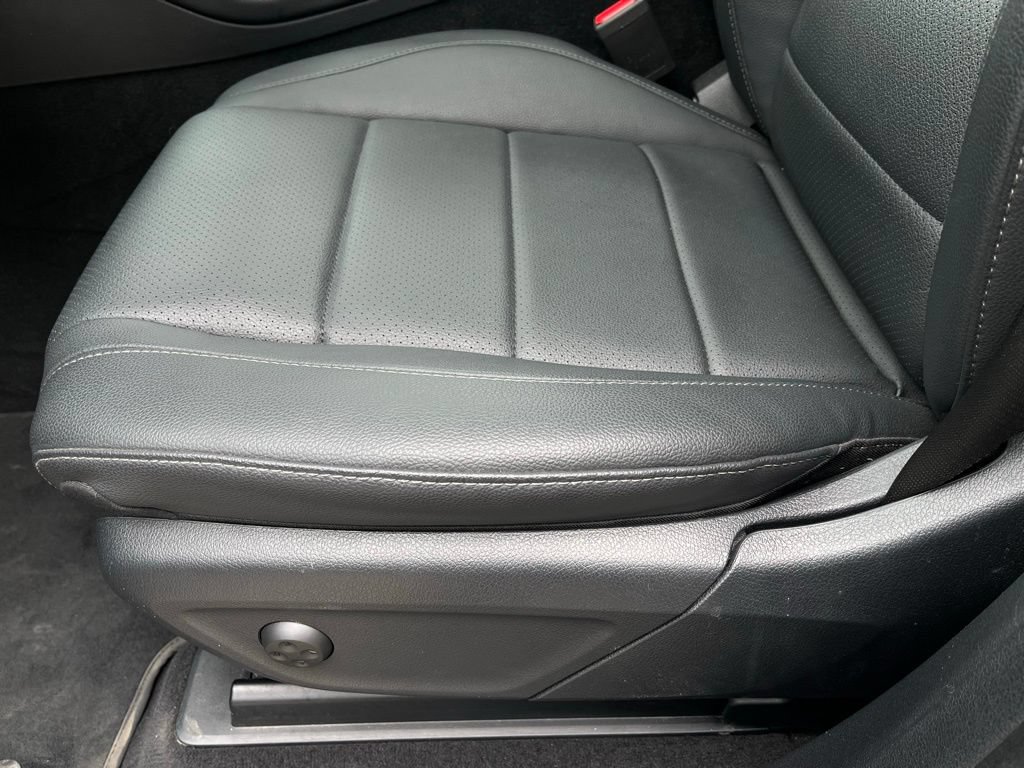 Used 2025 Mercedes-Benz GLE 350 4MATIC image 26