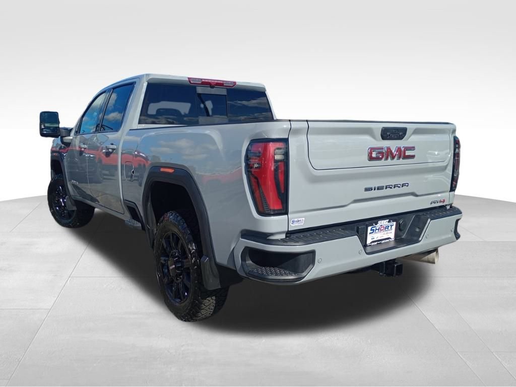 Used 2025 GMC Sierra 2500 AT4 image 6