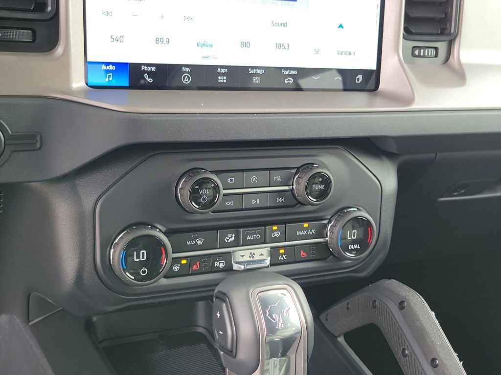 New 2025 Ford Bronco Outer Banks w/ Sasquatch Package image 28