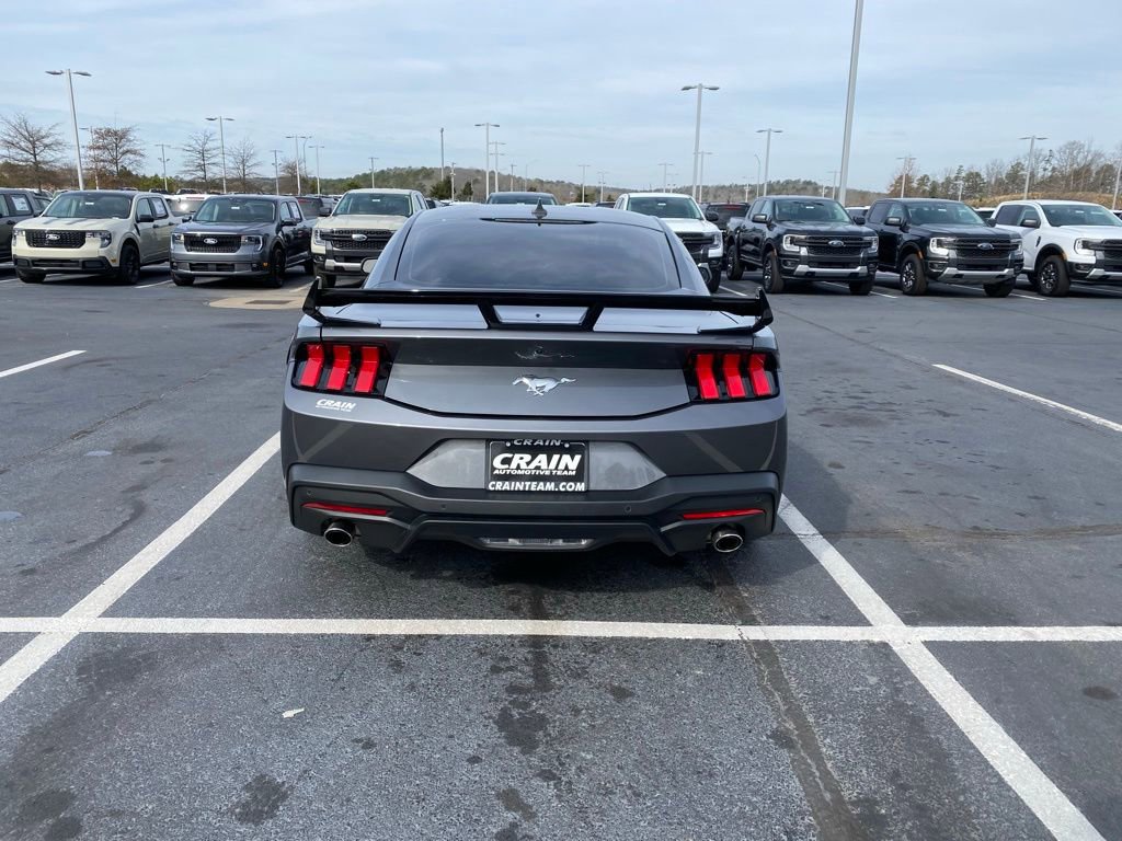 Certified 2024 Ford Mustang Coupe image 5