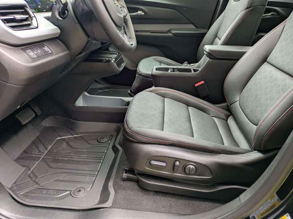 New 2027 Chevrolet Bolt RS FWD image 11