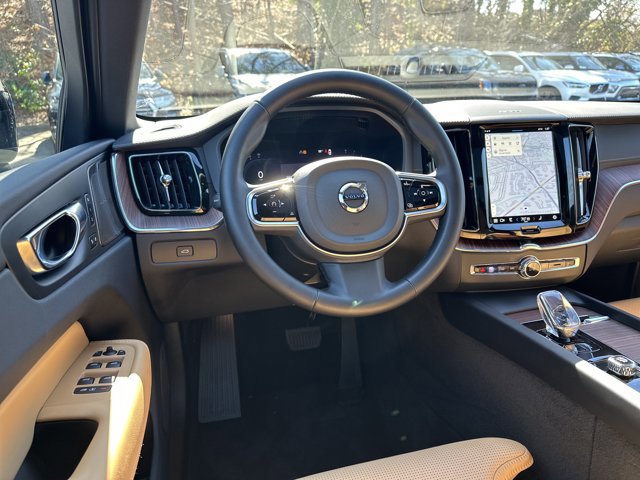 Used 2025 Volvo XC60 B5 Ultra w/ Protection Package Premier image 27