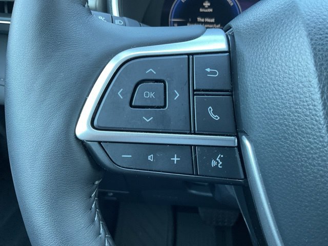 Used 2026 Toyota Highlander Limited AWD/4WD image 26