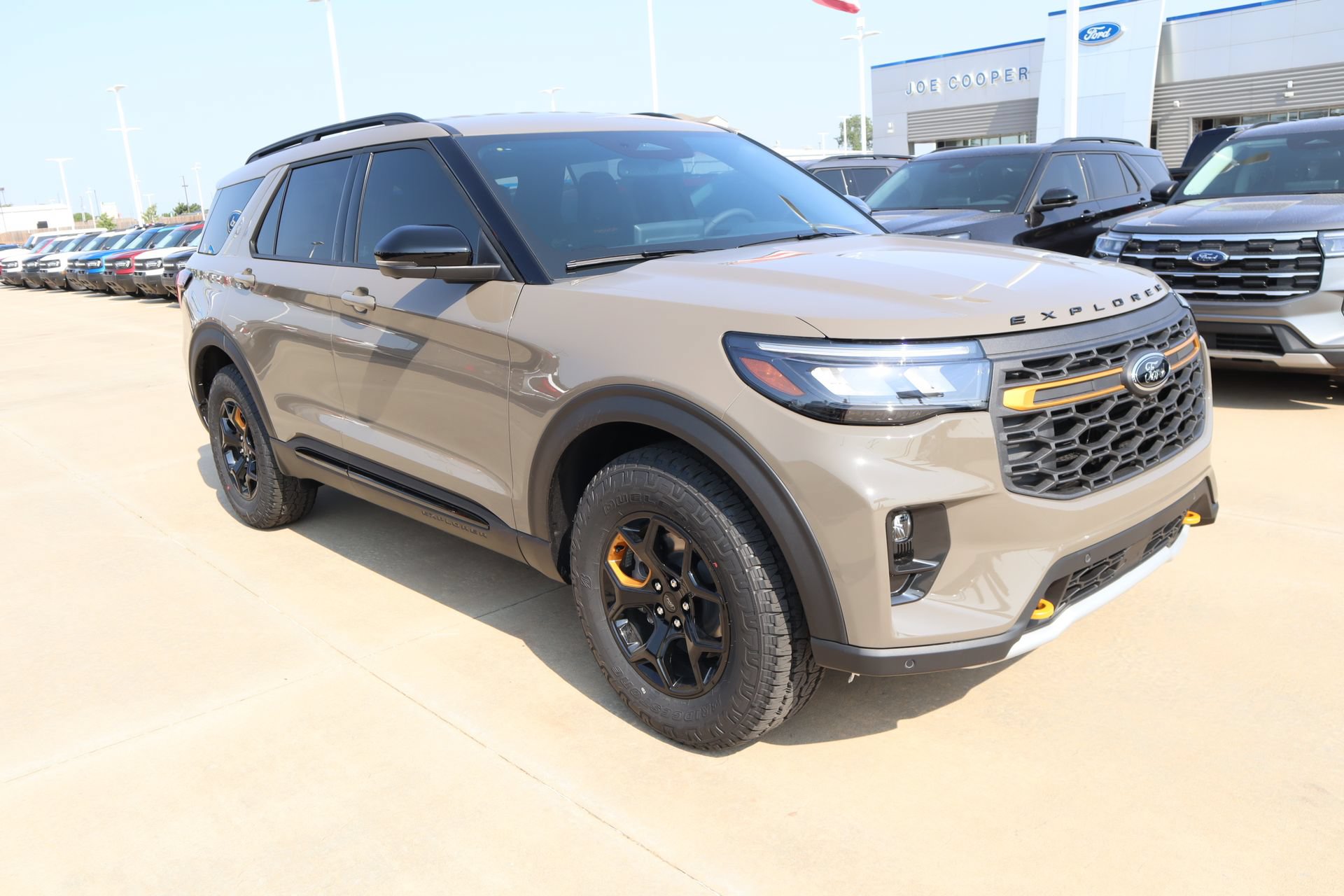 New 2026 Ford Explorer Tremor w/ Tremor Convenience Package AWD/4WD image 1