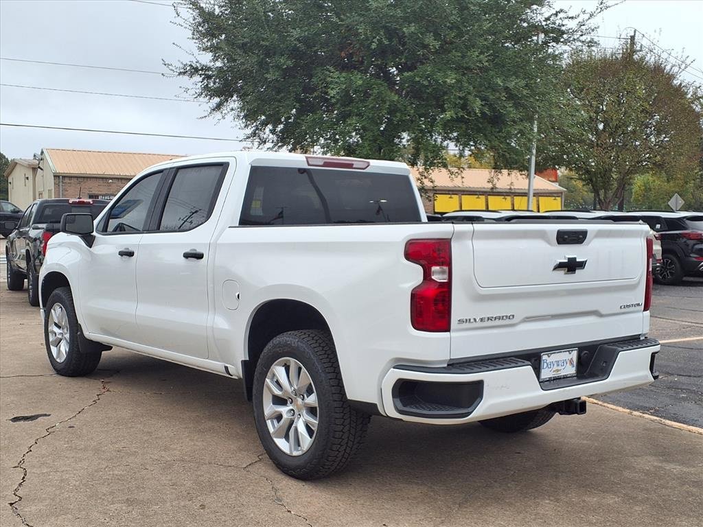 New 2026 Chevrolet Silverado 1500 Custom image 2