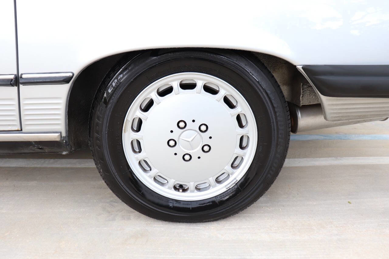 Used 1987 Mercedes-Benz 560 SL image 12