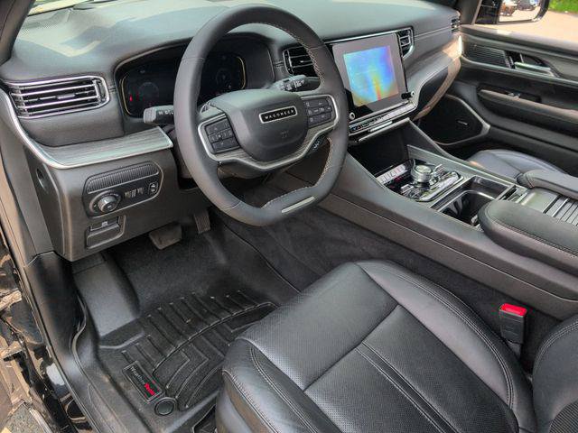 Certified 2023 Jeep Wagoneer Series III w/ Preferred Equipment Group AWD/4WD image 10