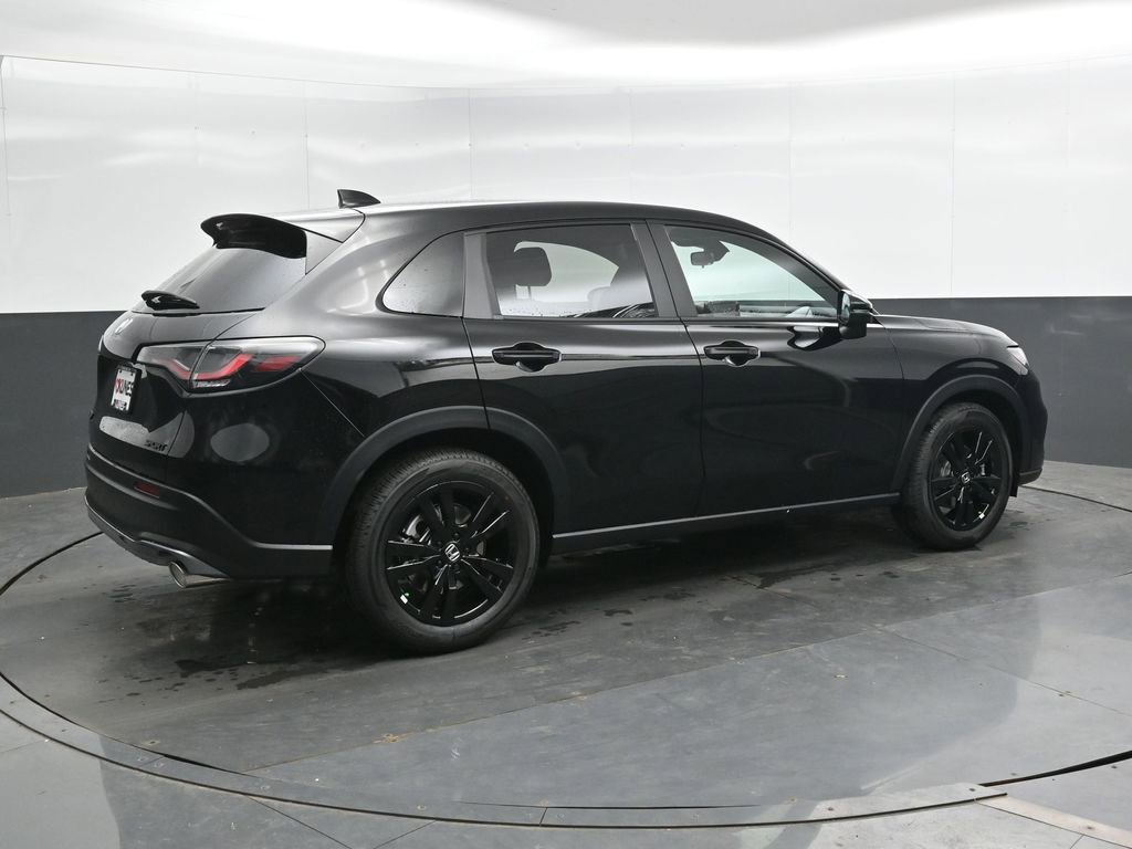 New 2027 Honda HR-V Sport image 2
