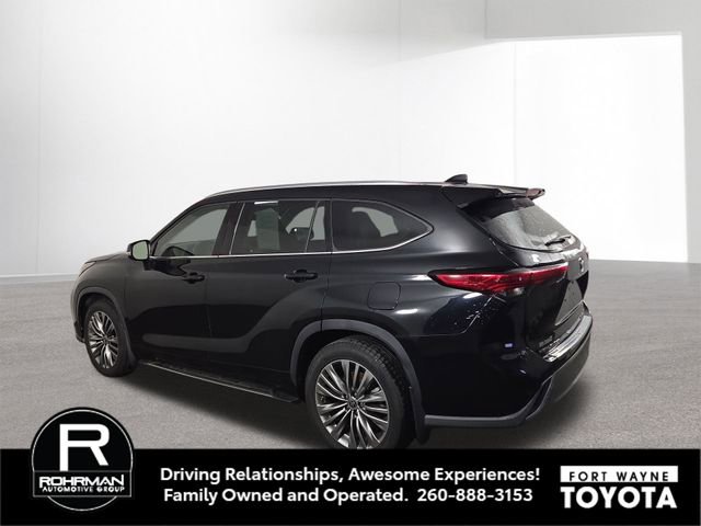 Used 2022 Toyota Highlander Platinum AWD/4WD image 10