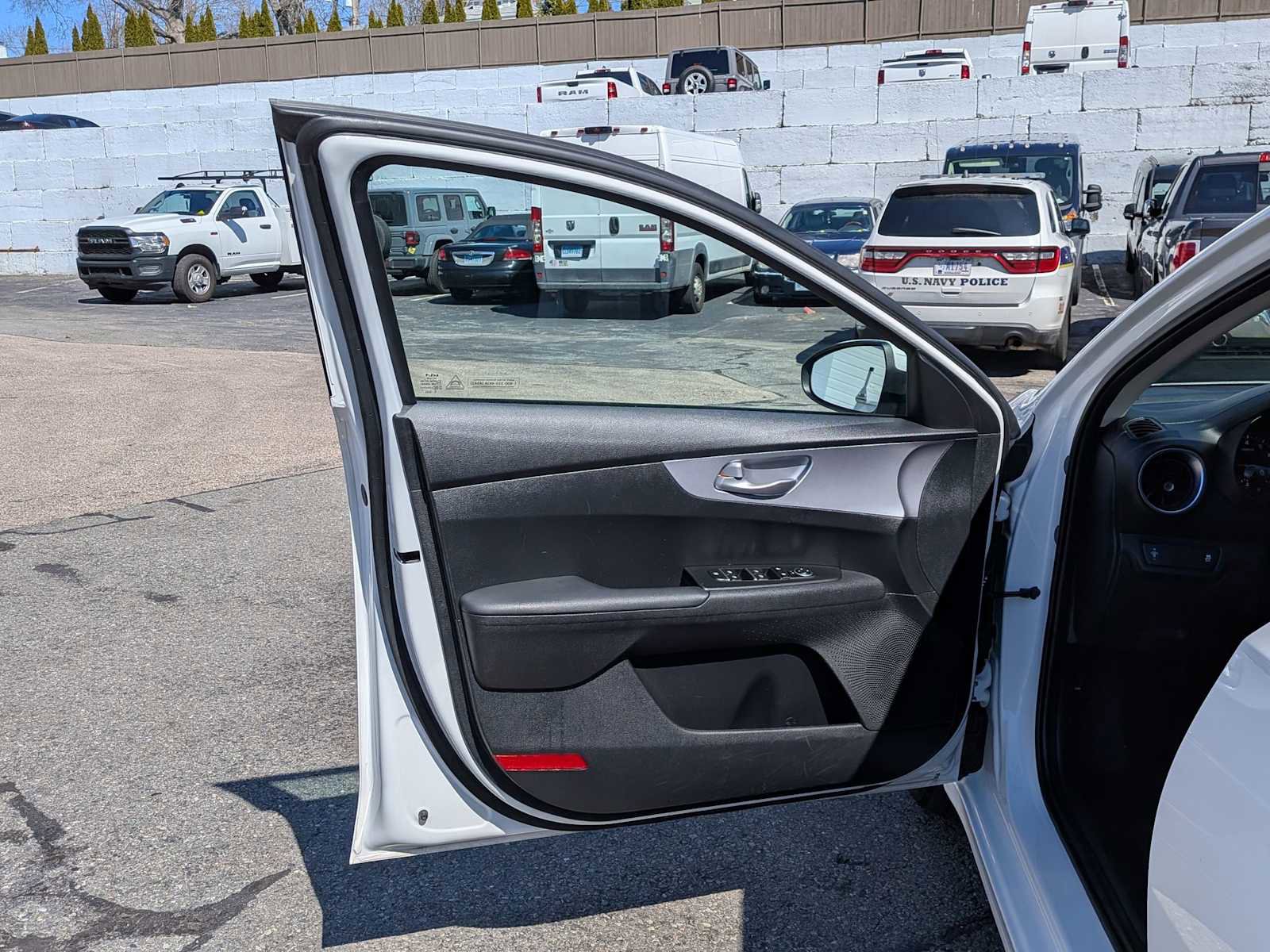 Used 2024 Kia Forte LXS image 7