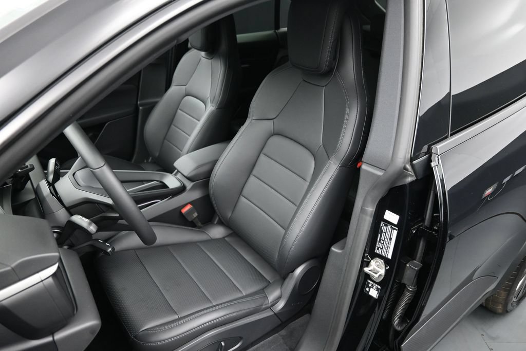 New 2026 Porsche Macan 4 Electric AWD/4WD image 5