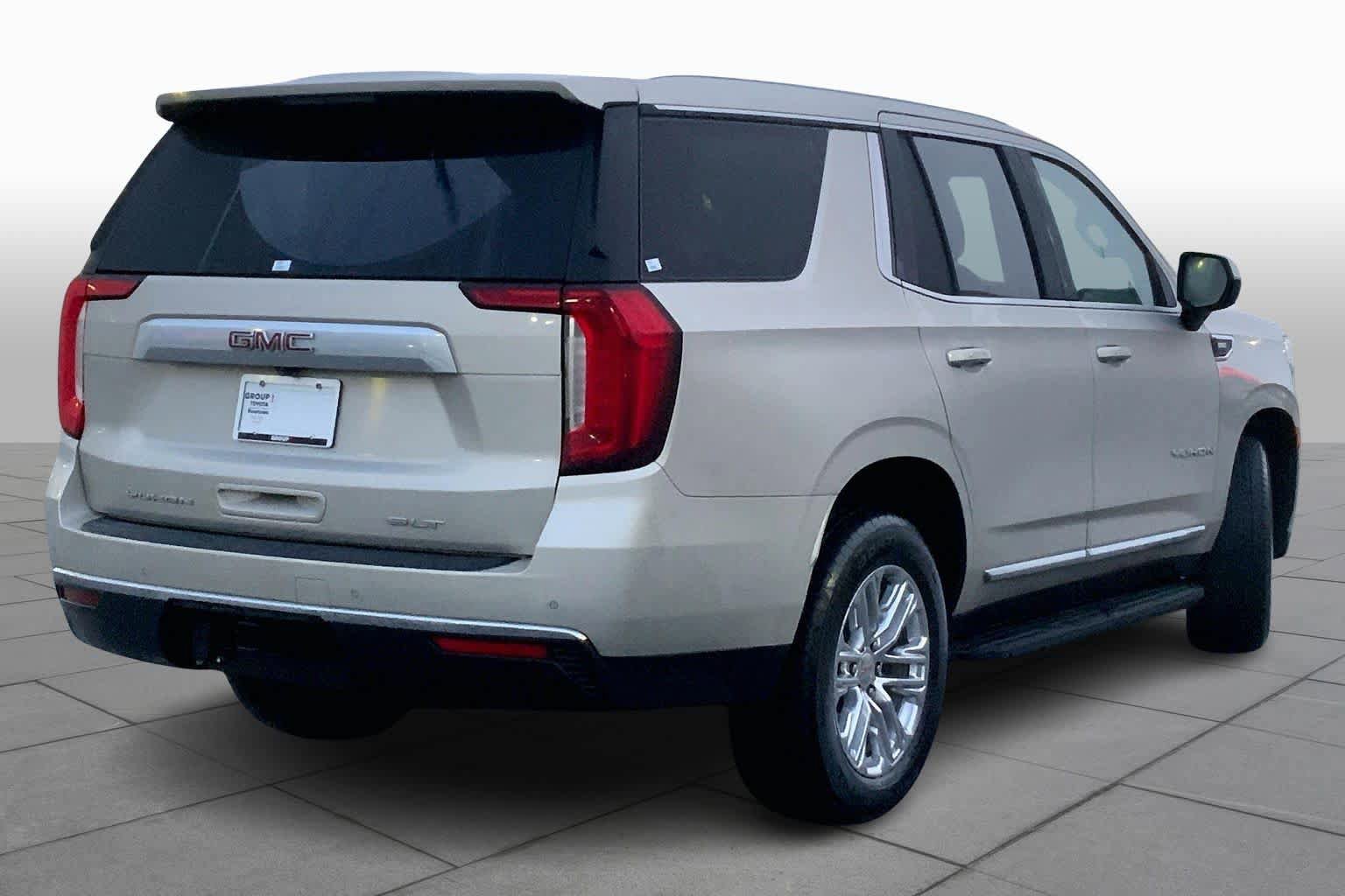Used 2023 GMC Yukon SLT image 13
