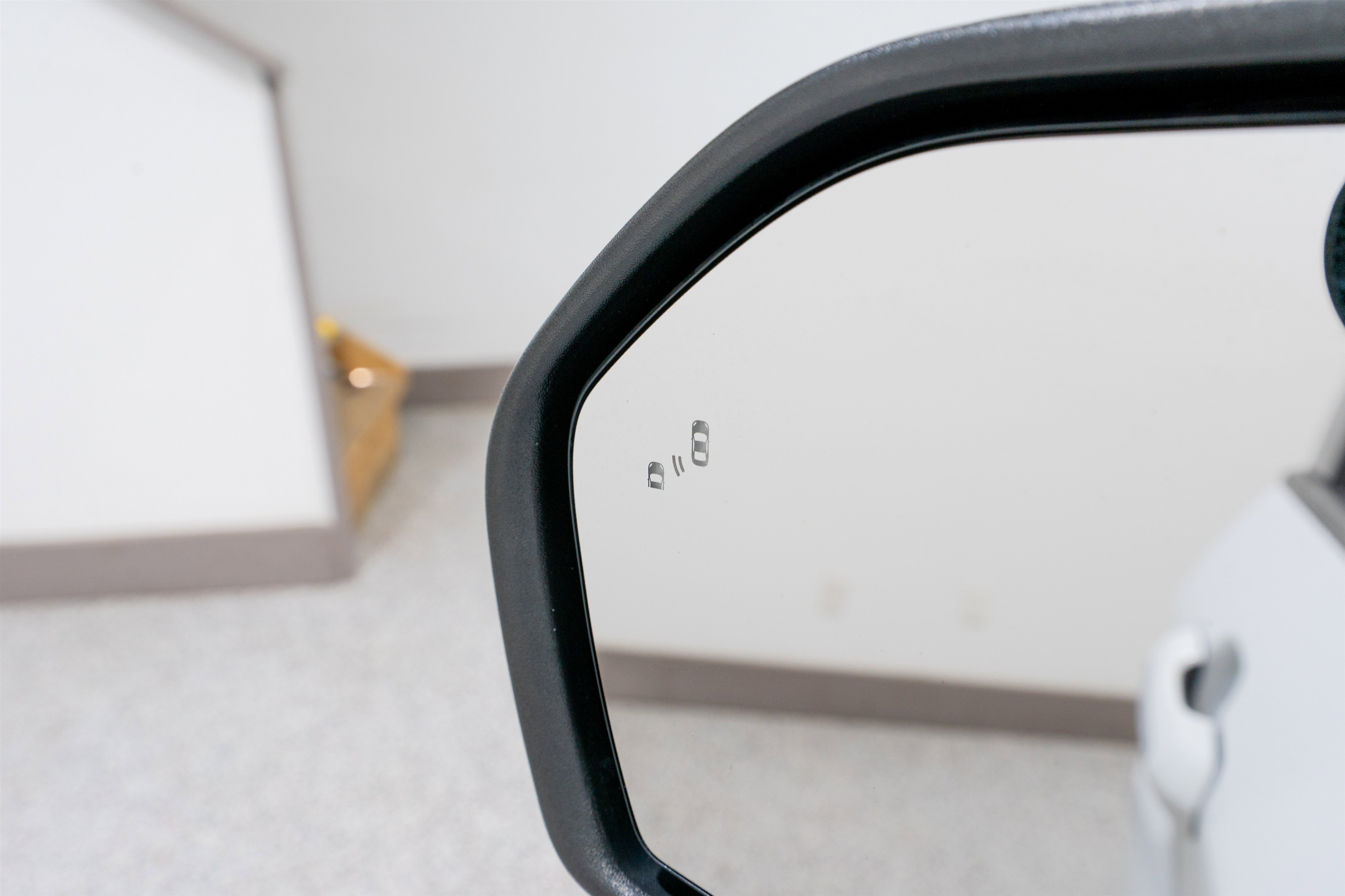 Used 2022 Ford Explorer Limited w/ Equipment Group 301A image 13