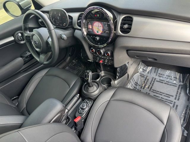 Certified 2024 MINI Cooper 2-Door Hardtop FWD image 29