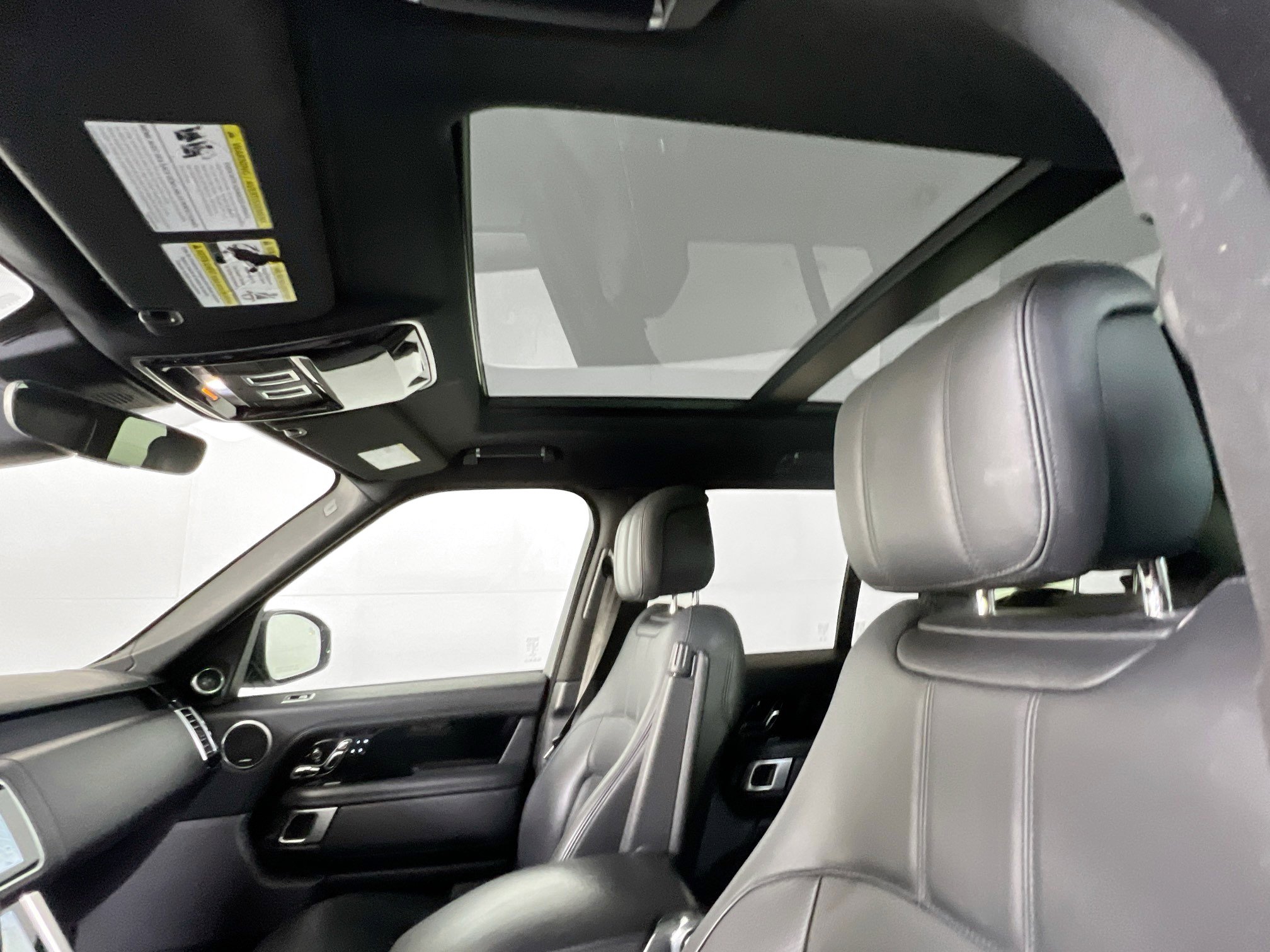 Used 2022 Land Rover Range Rover Westminster Edition image 23