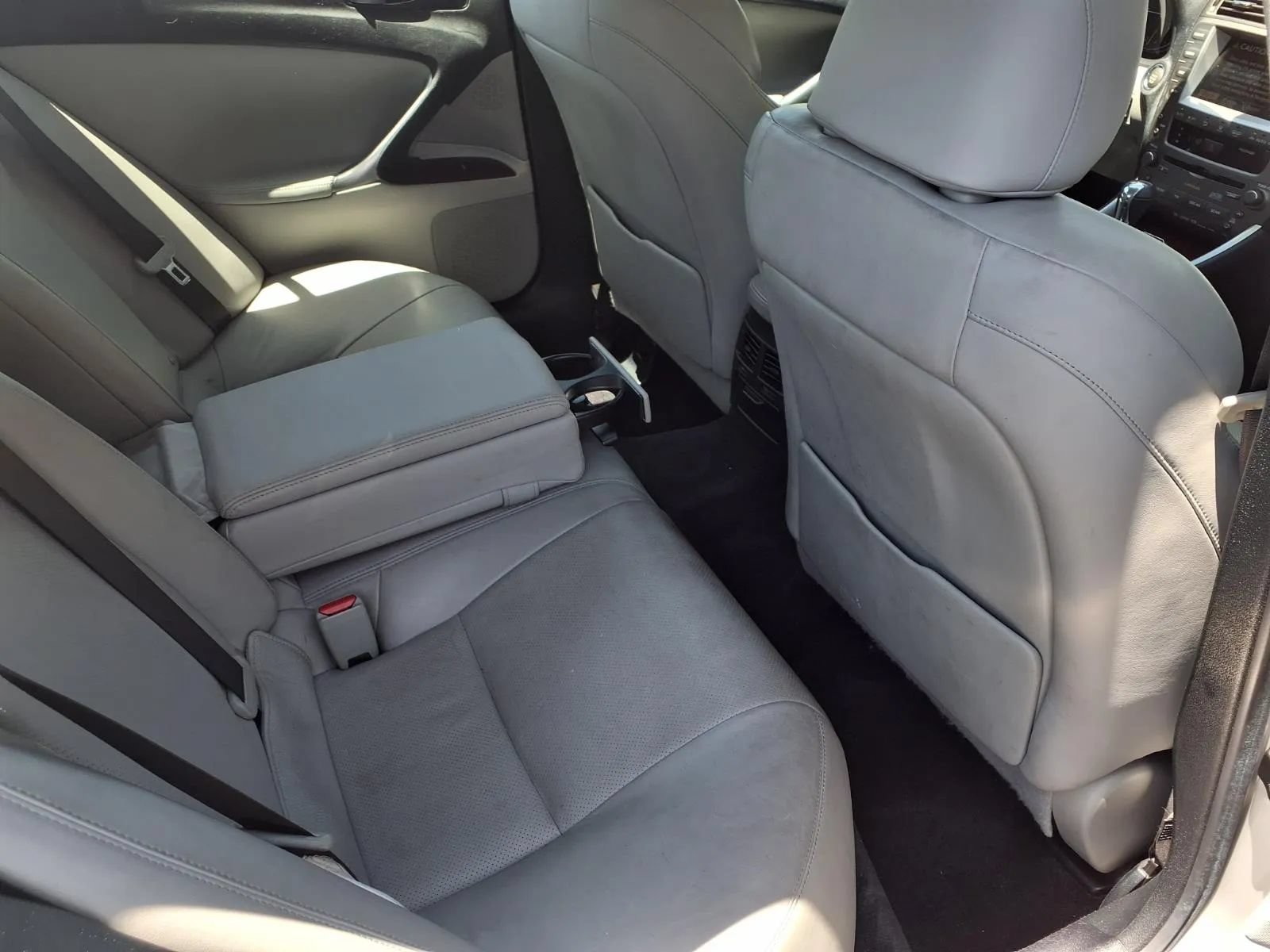 Used 2007 Lexus IS 350 RWD image 22