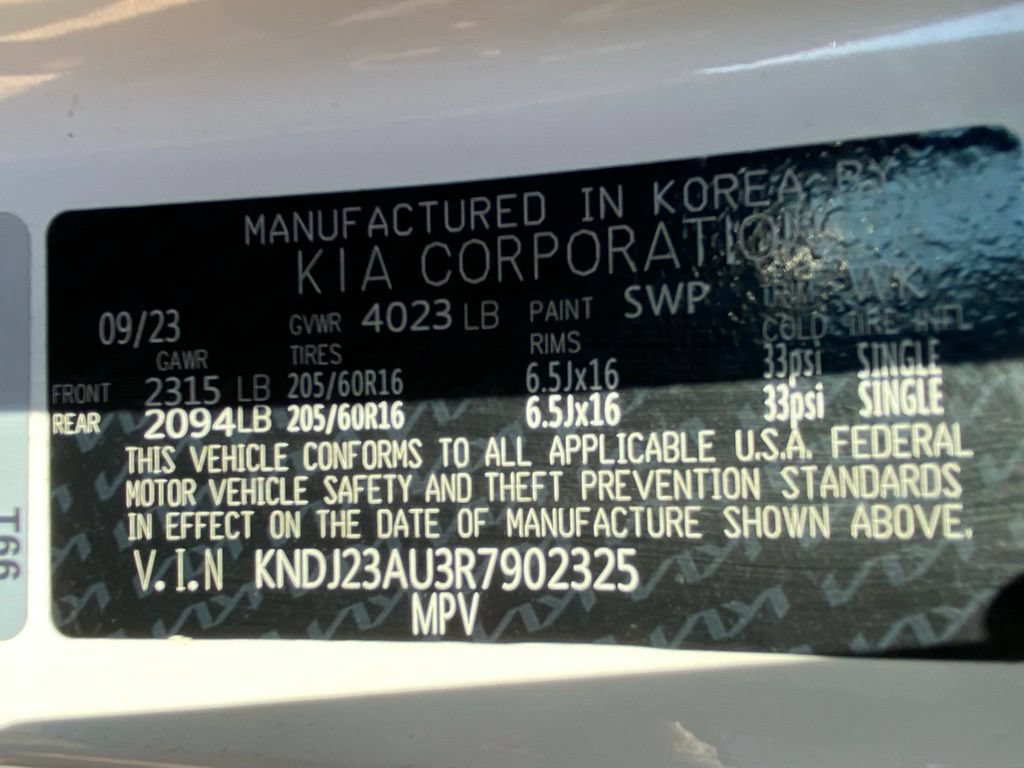 Used 2024 Kia Soul LX w/ Option Group 015 FWD image 34