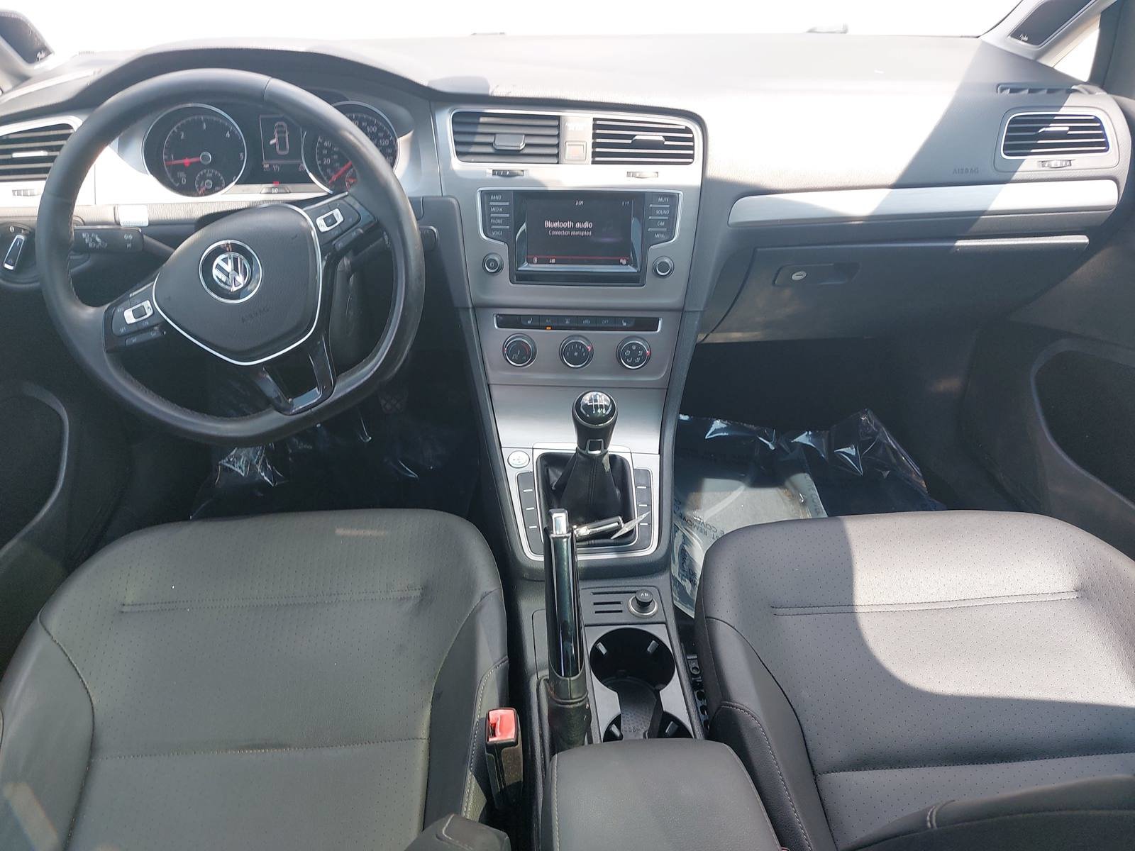 Used 2015 Volkswagen Golf TDI SE FWD image 9