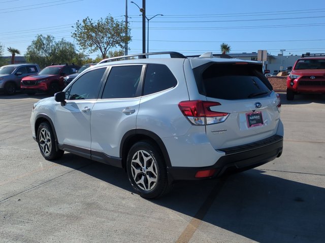 Used 2019 Subaru Forester Premium AWD/4WD image 8
