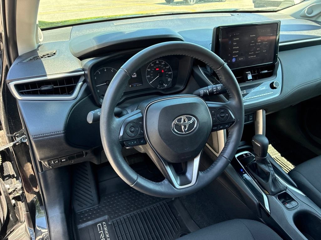 Used 2024 Toyota Corolla Cross LE w/ Moonroof Package AWD/4WD image 16