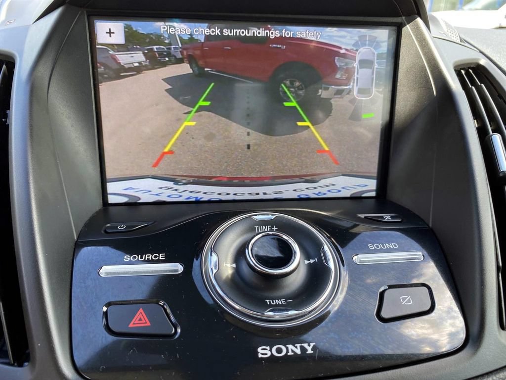 Used 2019 Ford Escape Titanium AWD/4WD image 15