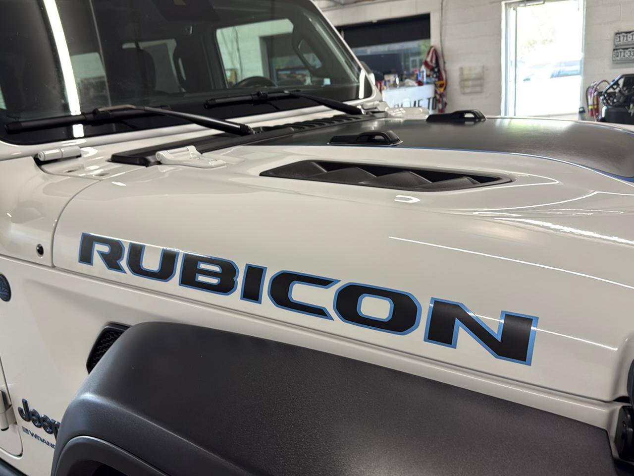 Used 2024 Jeep Wrangler Unlimited Rubicon 4xe w/ Technology Group AWD/4WD image 74