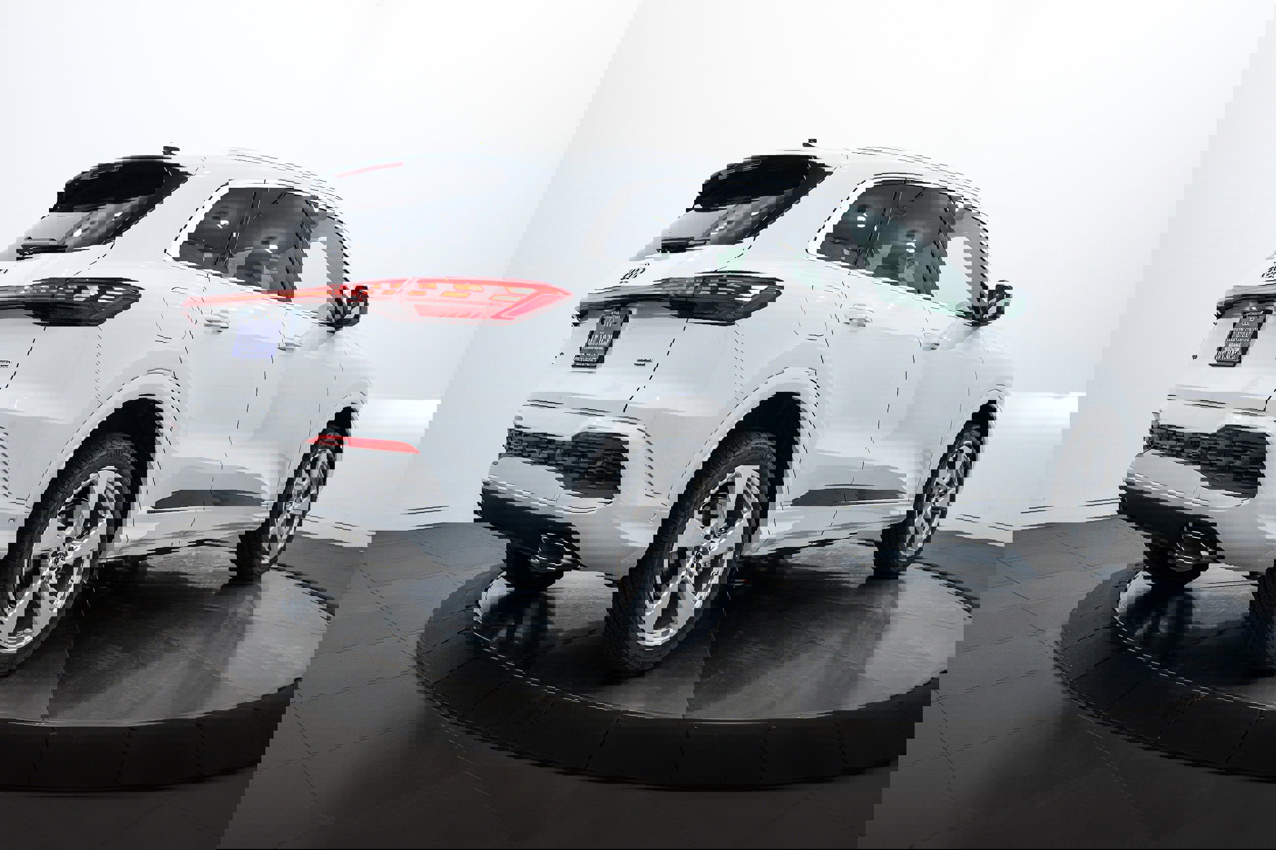 New 2025 Audi Q5 Premium Plus image 8