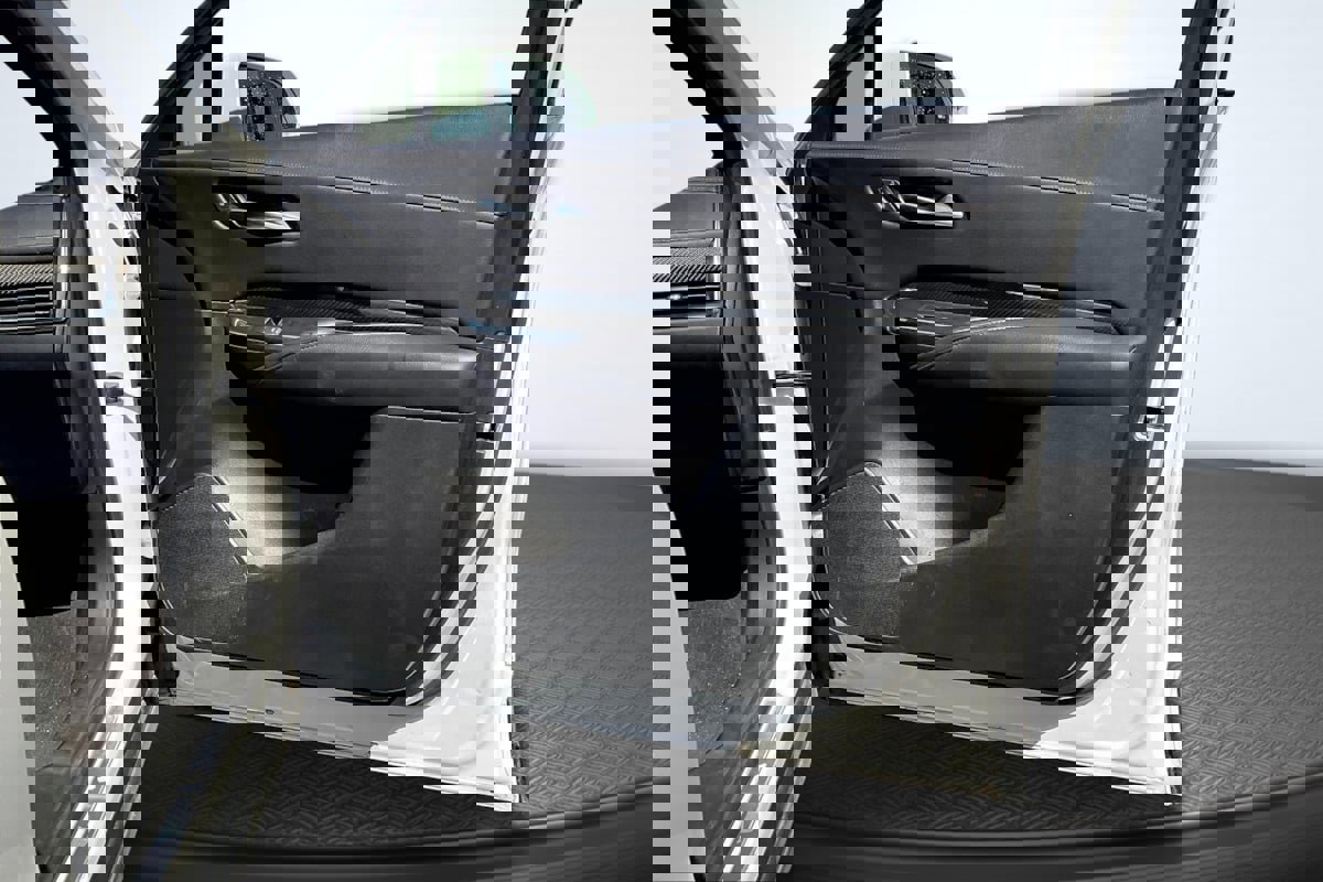 Used 2020 Cadillac XT4 Sport w/ Driver Awareness Package image 24