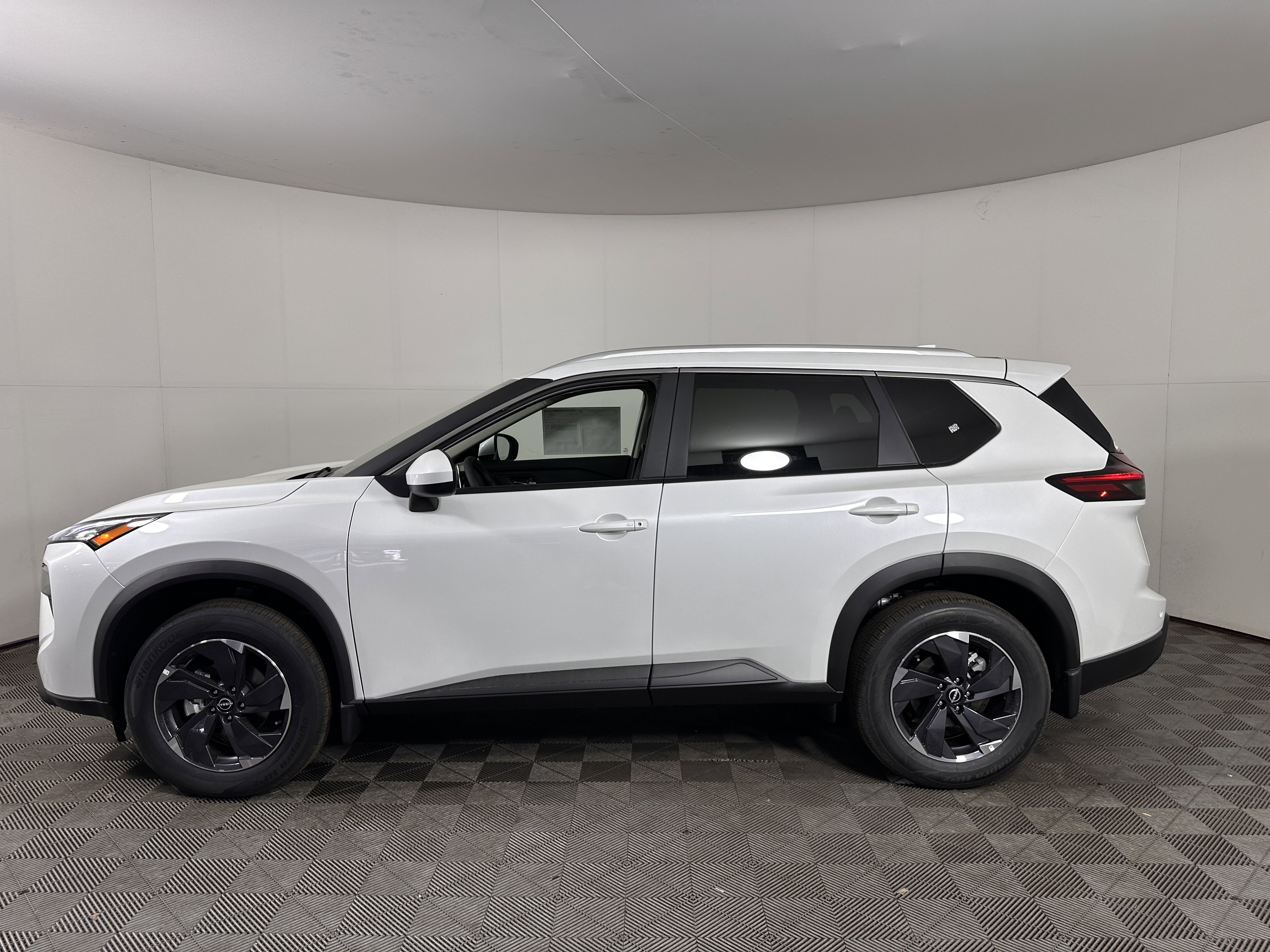 New 2026 Nissan Rogue SV w/ SV Premium Package image 12