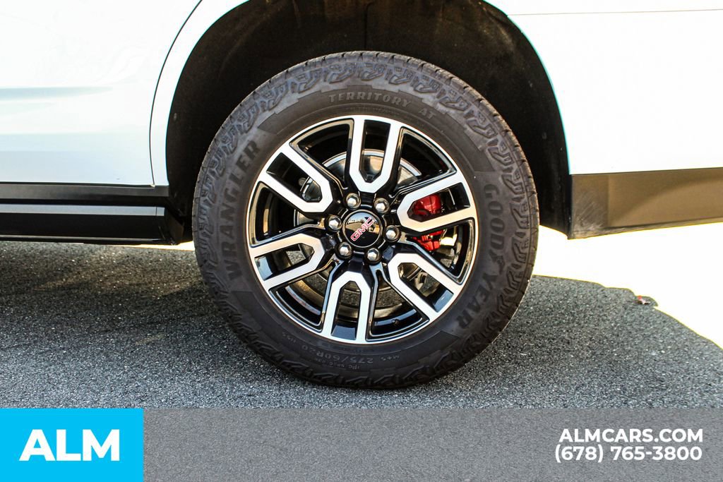 Used 2024 GMC Yukon AT4 image 15