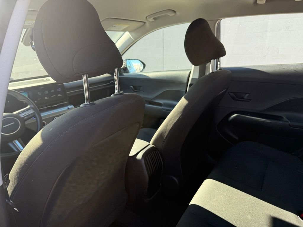 Used 2024 Hyundai Kona SE image 19