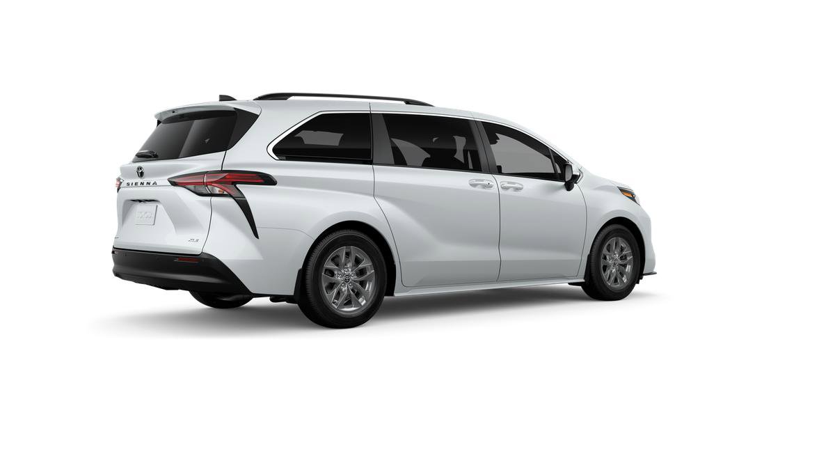 New 2026 Toyota Sienna XLE image 10