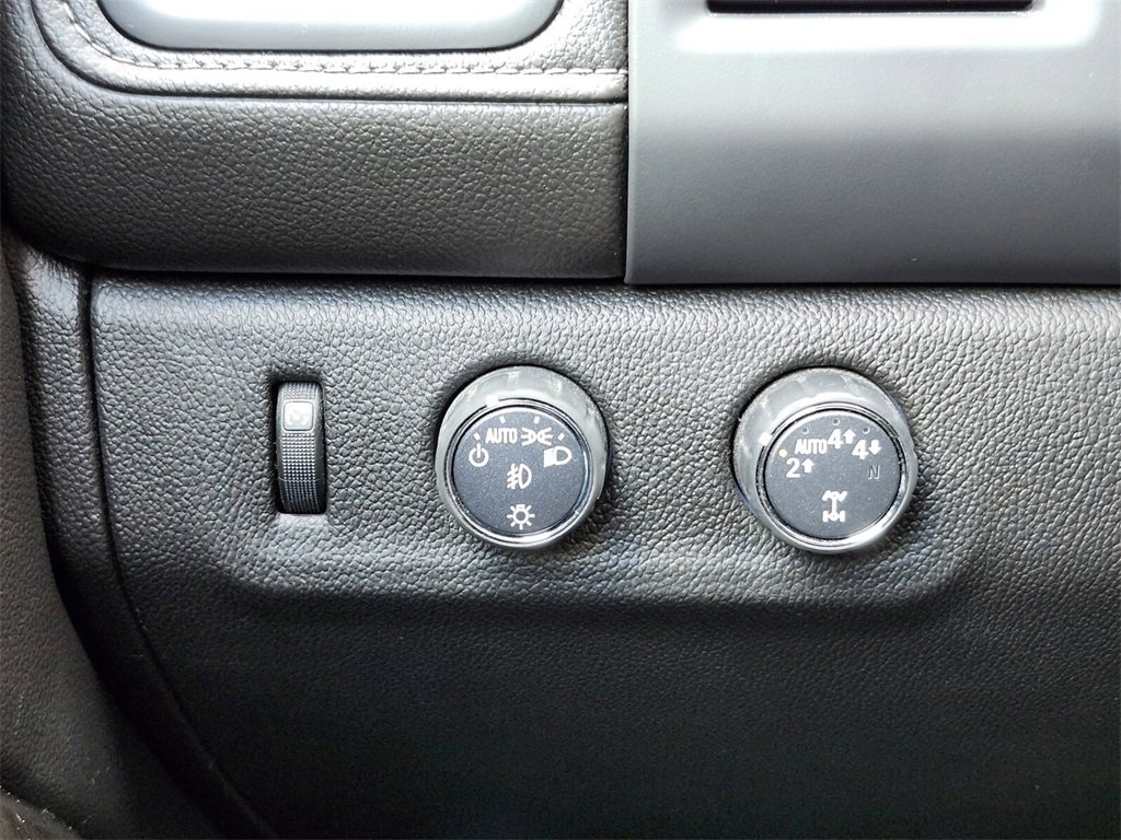 Used 2021 GMC Canyon Elevation w/ Driver Alert Package image 21