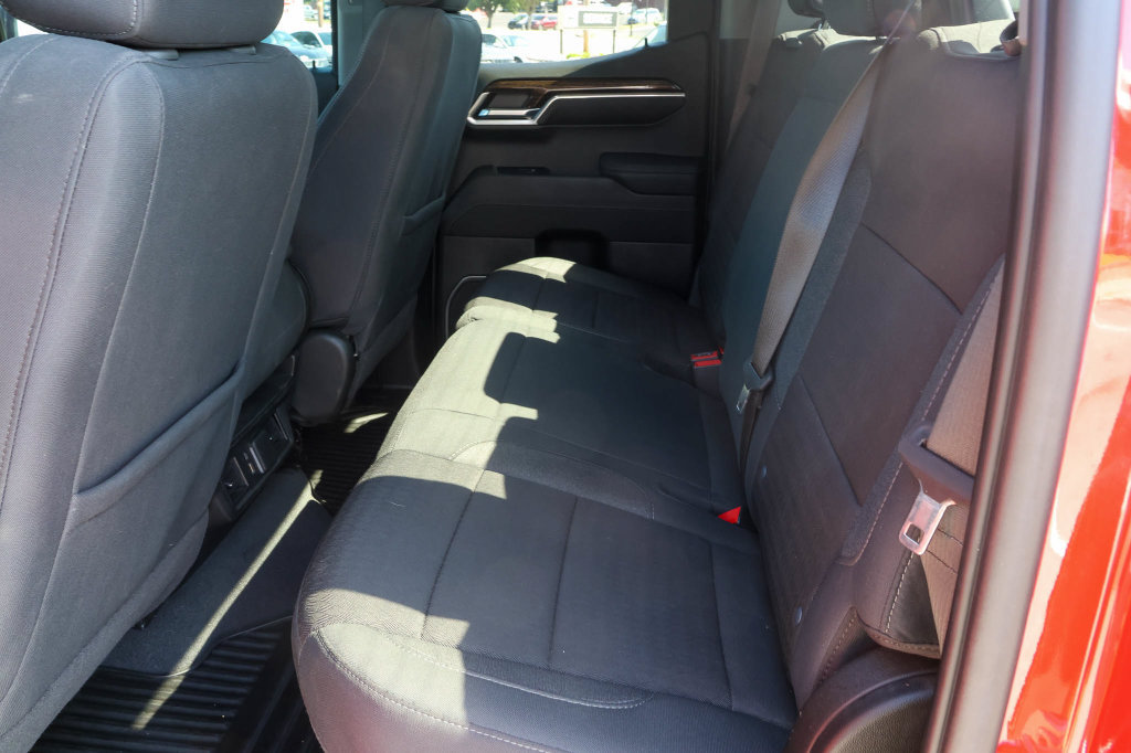 Used 2023 GMC Sierra 1500 Elevation w/ X31 Off-Road Package AWD/4WD image 17