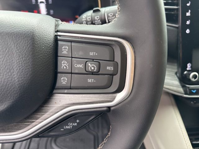 Used 2024 Jeep Wagoneer Series III image 20